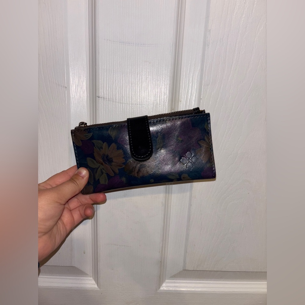💜 Patricia Nash Leather Floral Wallet 💜